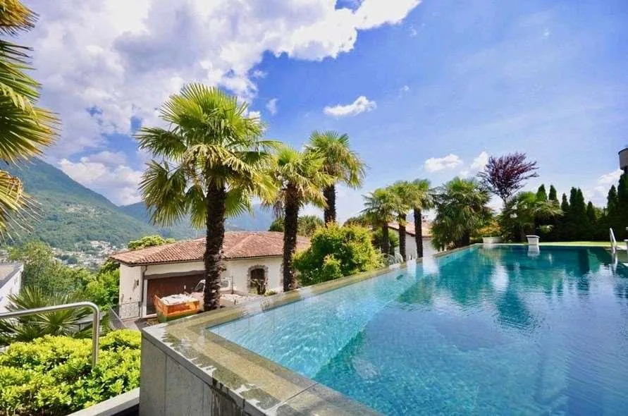 Villa exclusive avec vue sur le lac à Comano