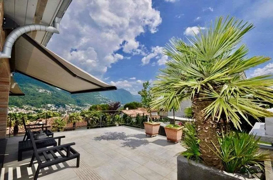 Villa exclusive avec vue sur le lac à Comano