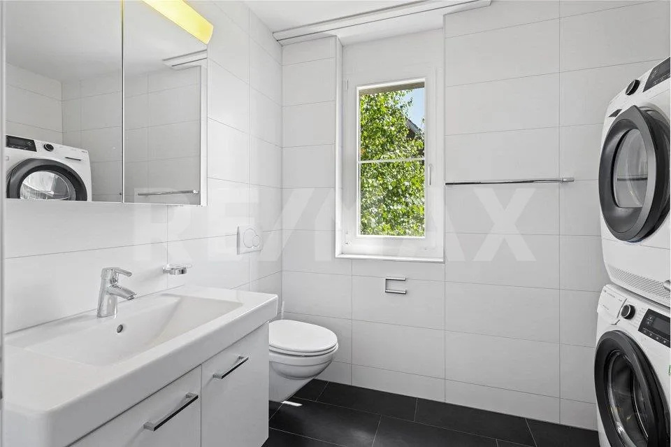 Appartamento maisonette 6 ½ locali con vista montagna - vita familiare vicino al lago di Türlersee