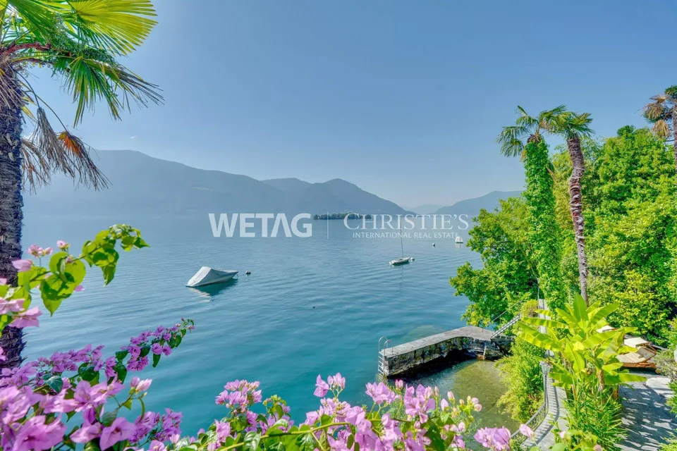 Porto Ronco: Exklusive Villa im mediterranen Stil direkt am See mit...