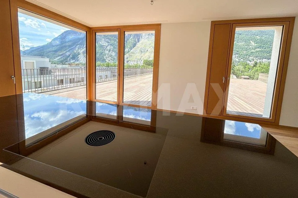 6½ Zimmerwohnung im Dachgeschoss, mit 400m² Terrasse. – Foto 6 von 13