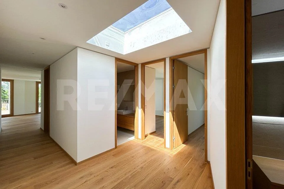 6½ Zimmerwohnung im Dachgeschoss, mit 400m² Terrasse. – Foto 10 von 13