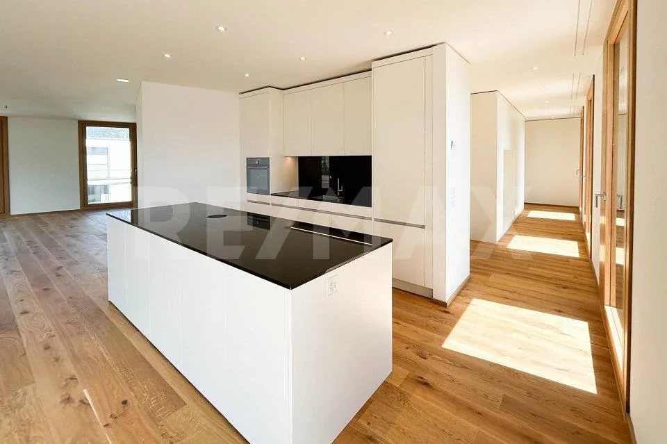 6½ Zimmerwohnung im Dachgeschoss, mit 400m² Terrasse. – Foto 7 von 13