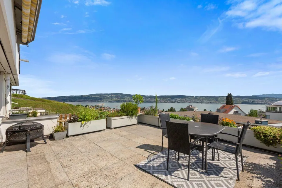 Wohnen mit herrlichem See- und Bergblick - charmantes Terrassenhaus...