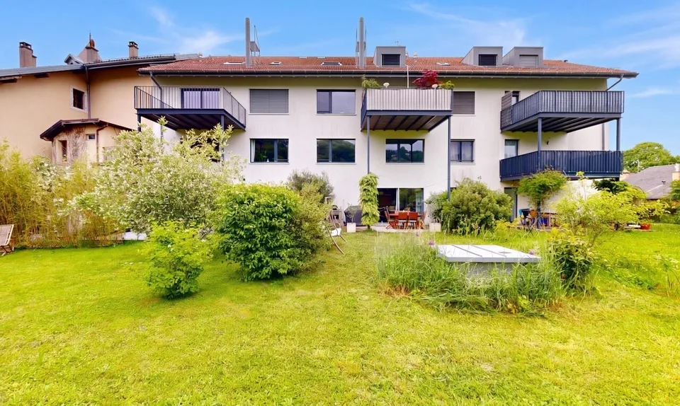 Prachtiges Duplex mit Terrasse und privatem Garten