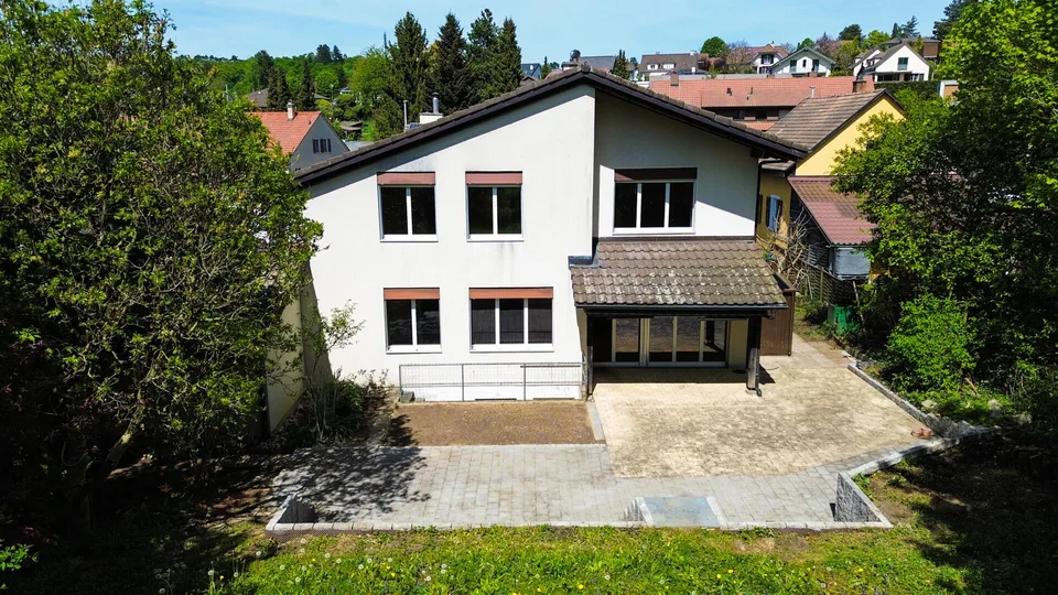 5.5 Zimmer Einfamilienhaus mit Hobbyraum