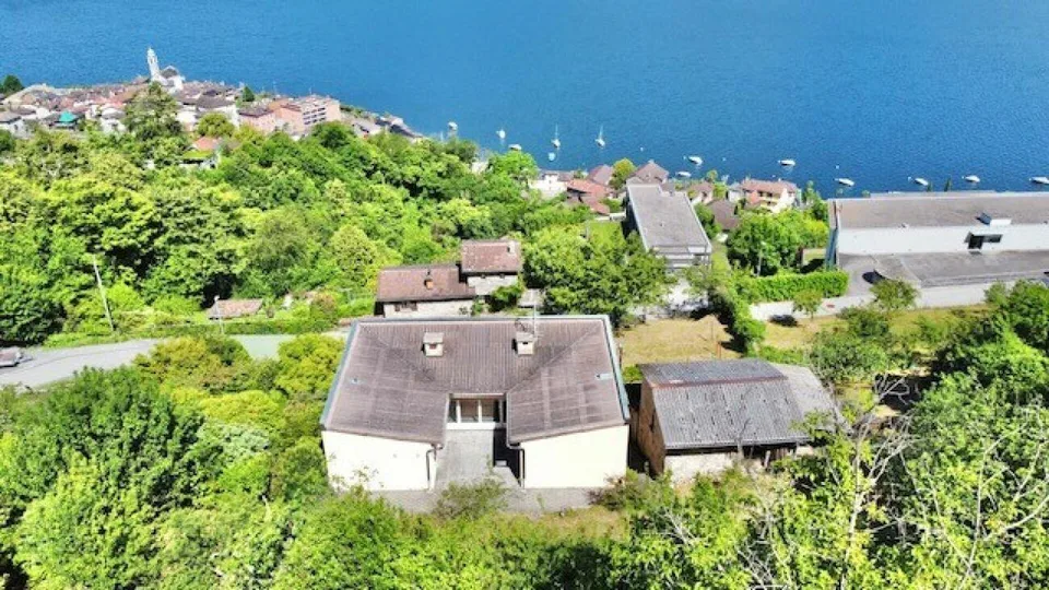 ZU VERKAUFEN IN VIRA GAMBAROGNO - FREISTEHENDES HAUS MIT HERRLICHEM...