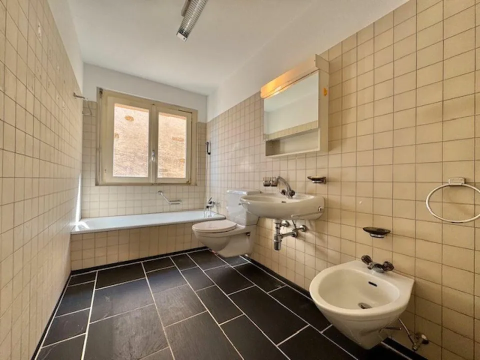 ZU VERKAUFEN IN VIRA GAMBAROGNO - FREISTEHENDES HAUS MIT HERRLICHEM... – Foto 13 von 39