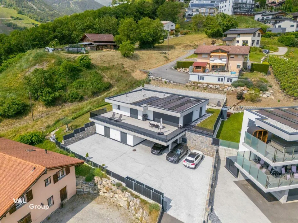 Villa di prestigio a Savièse con vista sulla Valle del Rodano