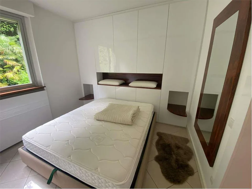 Bel appartement de 2.5 pièces à vendre avec vue sur le lac à Bisso