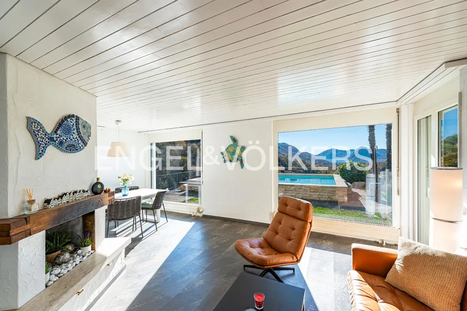 Ampia villa nel verde con molto potenziale