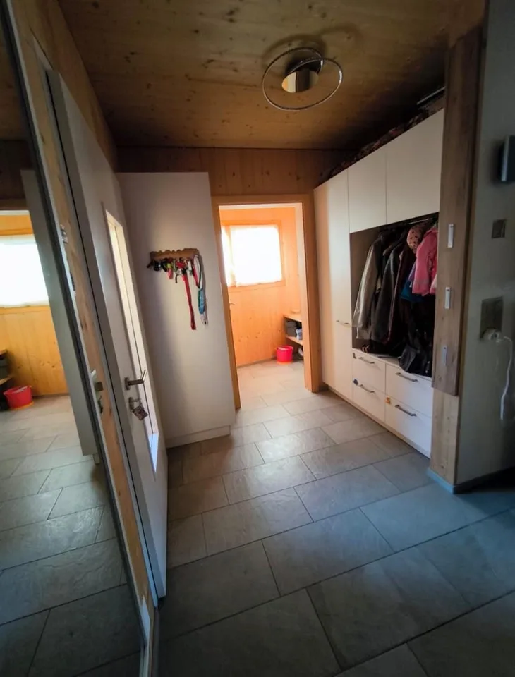 Modernes, freistehendes 6 1/2 Zimmer- Holzhaus mit Seesicht/Ufernähe – photo 8 of 31