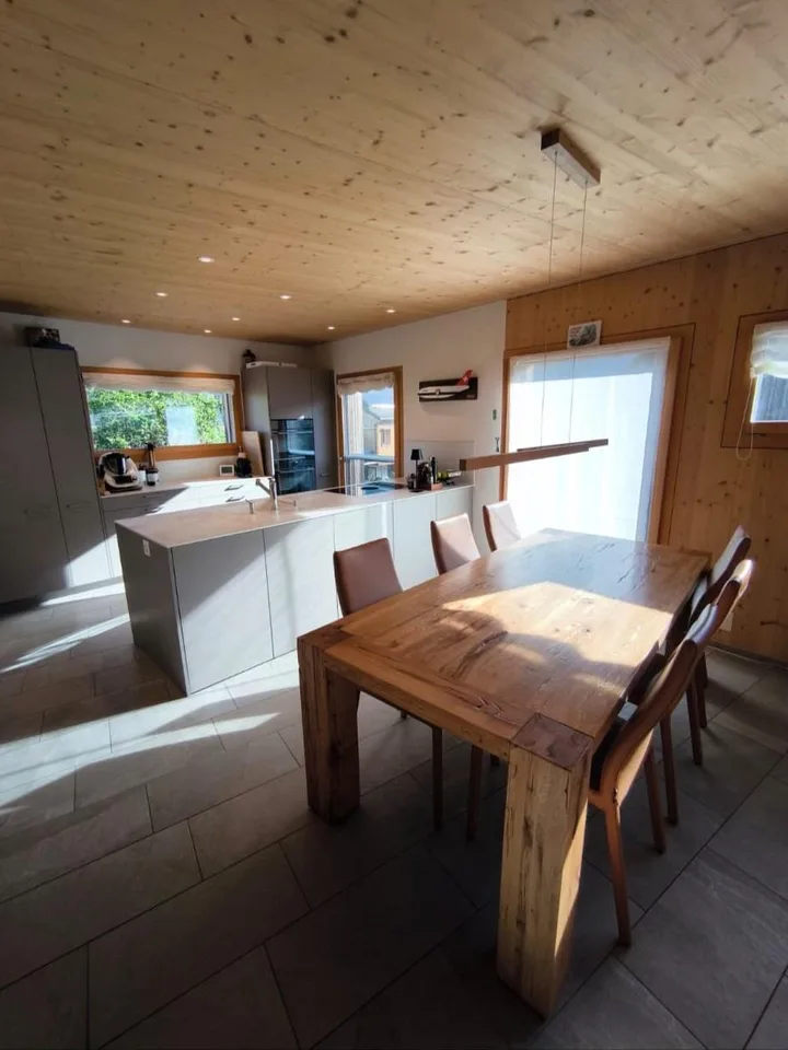 Modernes, freistehendes 6 1/2 Zimmer- Holzhaus mit Seesicht/Ufernähe – photo 12 of 31