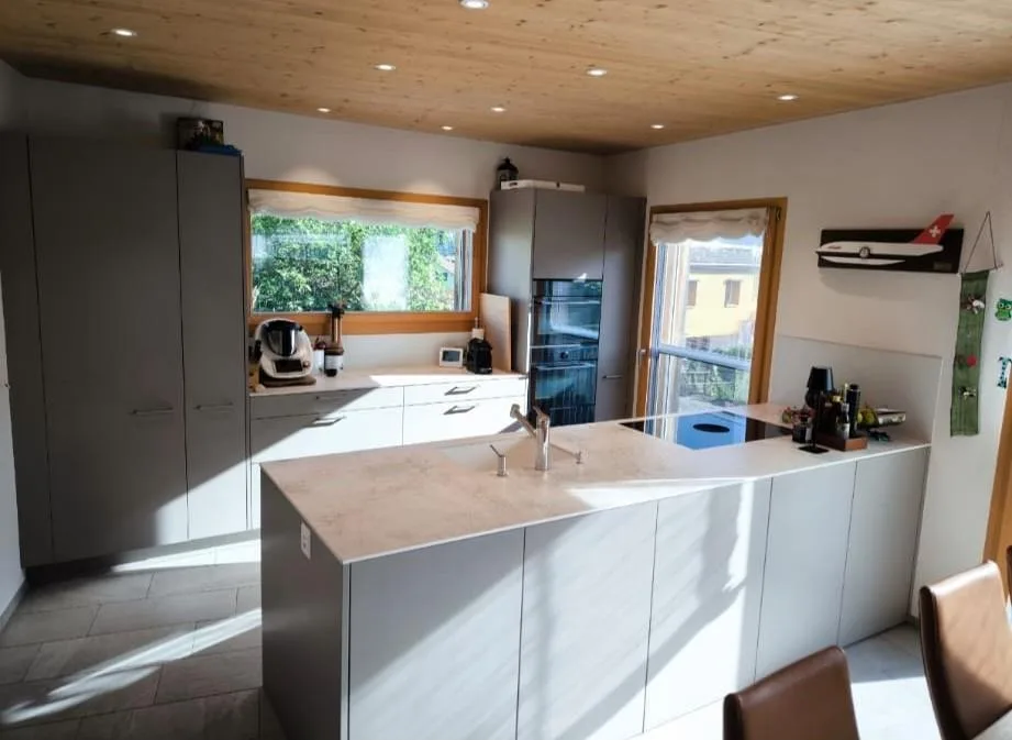 Modernes, freistehendes 6 1/2 Zimmer- Holzhaus mit Seesicht/Ufernähe – photo 10 of 31