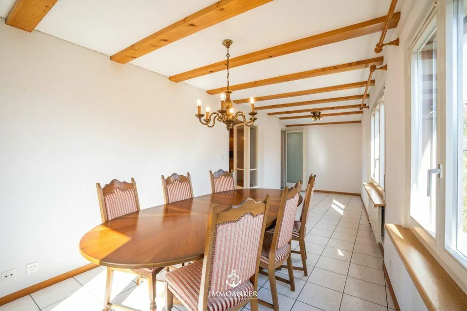 Una casa piena di possibilità - vivere con una vista e un cuore a Mümliswil
