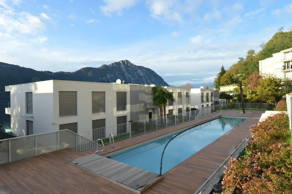 ATTICO DI 4.5 LOCALI CON SPLENDIDA VISTA LAGO – foto 12 di 12