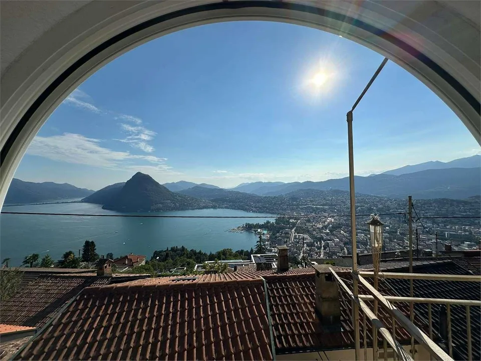 Casa indipendente con meravigliosa vista lago nel cuore di Aldesago – foto 11 di 12
