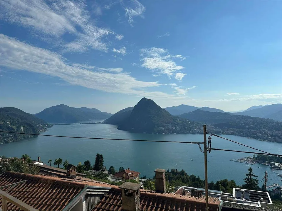 Casa indipendente con meravigliosa vista lago nel cuore di Aldesago