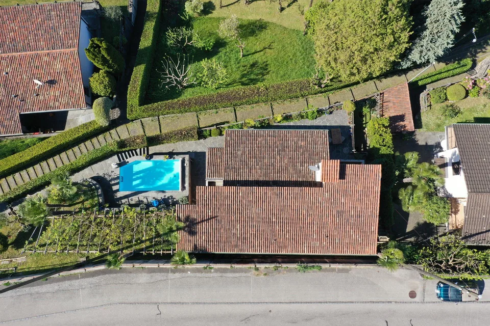 Schönes Einfamilien-/Ferienhaus mit Pool und Sicht auf den Lago Maggiore – Foto 18 von 19