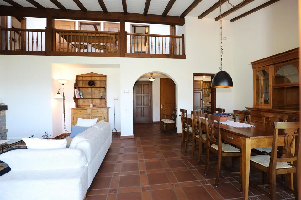 Schönes Einfamilien-/Ferienhaus mit Pool und Sicht auf den Lago Maggiore – Foto 9 von 19