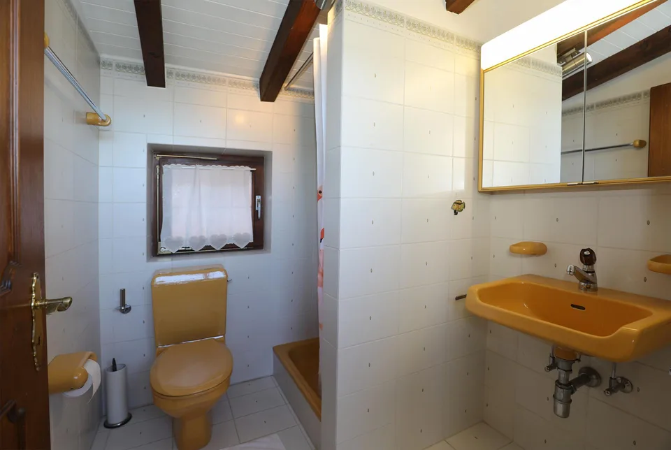 Schönes Einfamilien-/Ferienhaus mit Pool und Sicht auf den Lago Maggiore – Foto 17 von 19