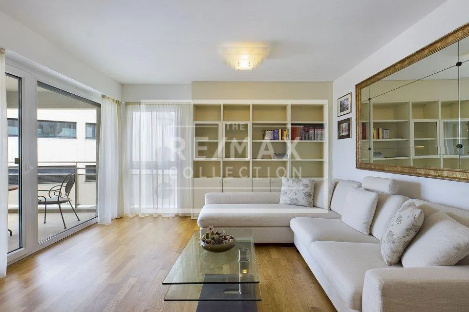 Elegante appartamento di vacanza con vista sulla città di Lugano e ...