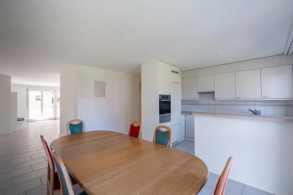 Helle 4.5-Zimmer-Wohnung mit Südbalkon an beliebter Wohnlage