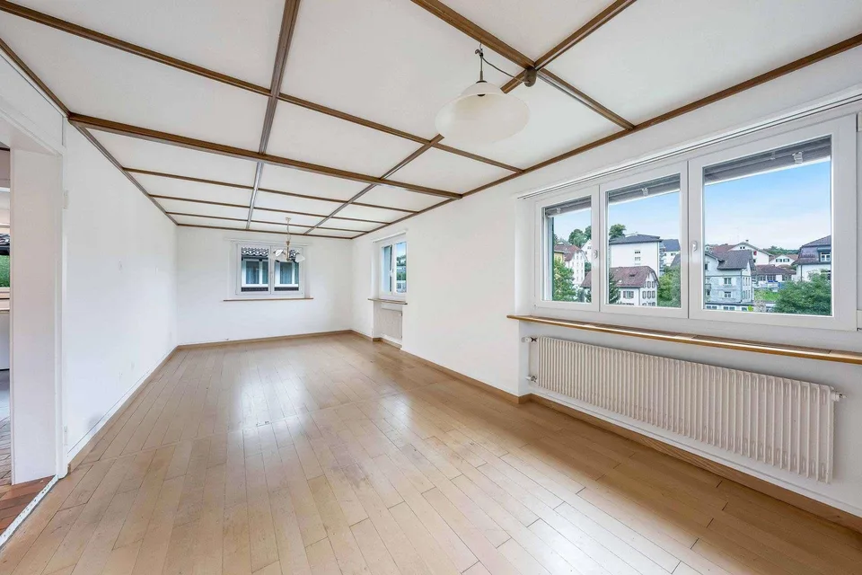 Casa familiare affascinante con balcone soleggiato e vista splendida