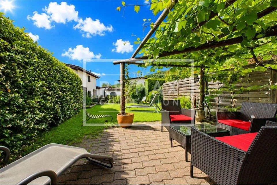 Modernes Familienreihenhaus mit Garten in strategischer Lage – Foto 7 von 13