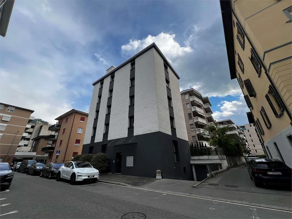 Rif. 2689 Lugano accogliente 2.5 locali arredato