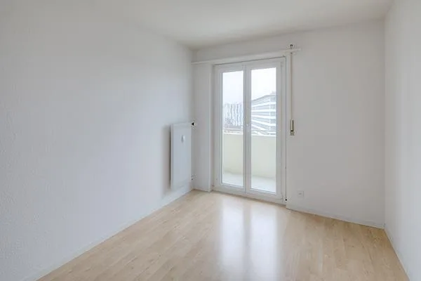 Appartement 4 pièces avec deux balcons au 1er étage à Liebefeld – photo 6 sur 12