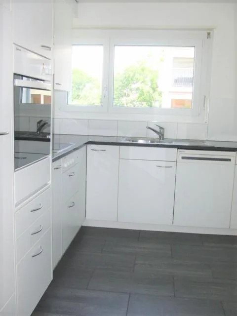 Beautiful and bright 3.5-room apartment in Oftringen (centrally located)