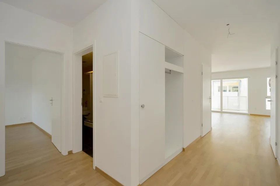 GROSSZÜGIGE WOHNUNG AN ZENTRALER LAGE