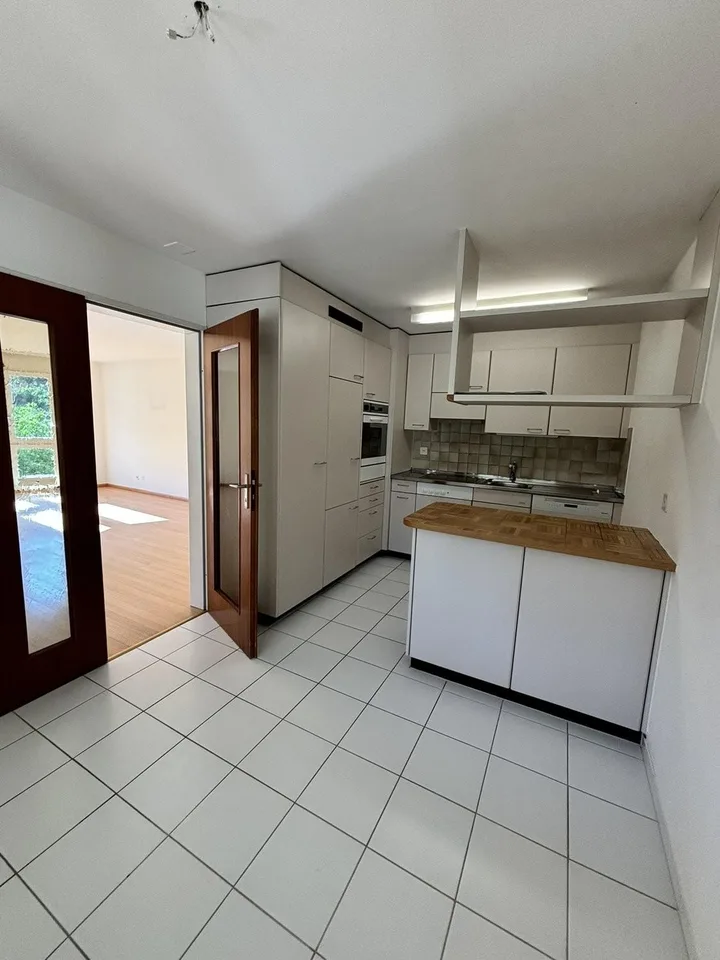 Appartamento di 3.5 locali in affitto a Lausen