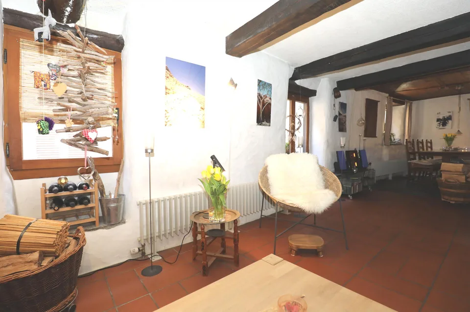 Grosszügiges Rustico, mit originalen Details und Geschmack ausgebaut