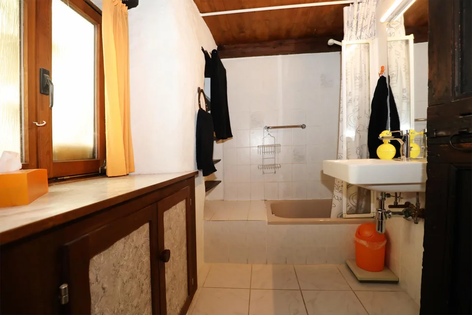 Grosszügiges Rustico, mit originalen Details und Geschmack ausgebaut – Foto 12 von 18