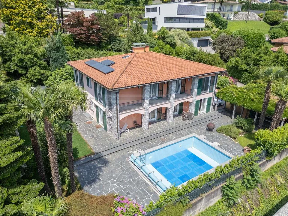 Renovierte Villa im mediterranen Stil mit Pool