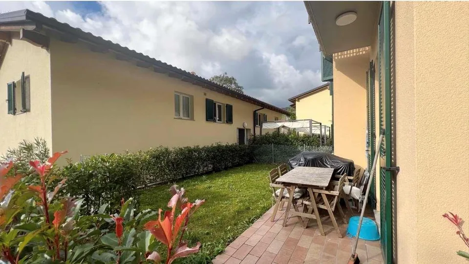 Portion of semi-detached house for SALE, 4.5 rooms – photo 7 of 12