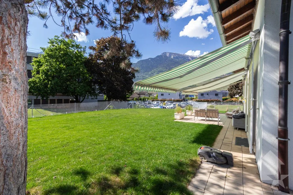 Magnifique villa 6.5 pièces rénovée avec studio et grand jardin