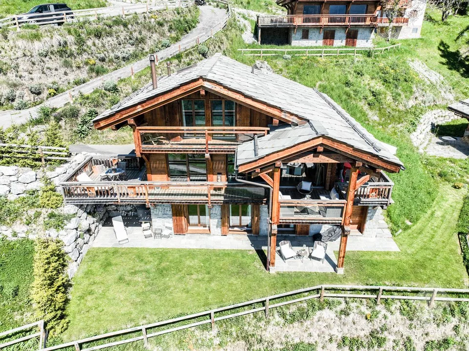 Magnifique chalet récent de haut standing