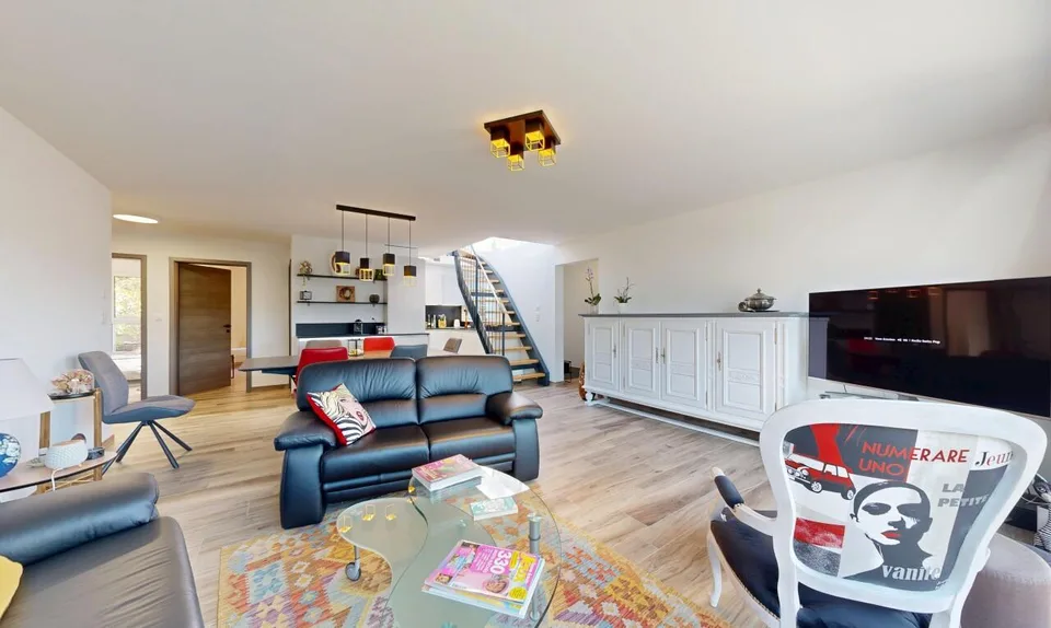 Elegante appartamento di 4,5 locali, luce e vista mozzafiato