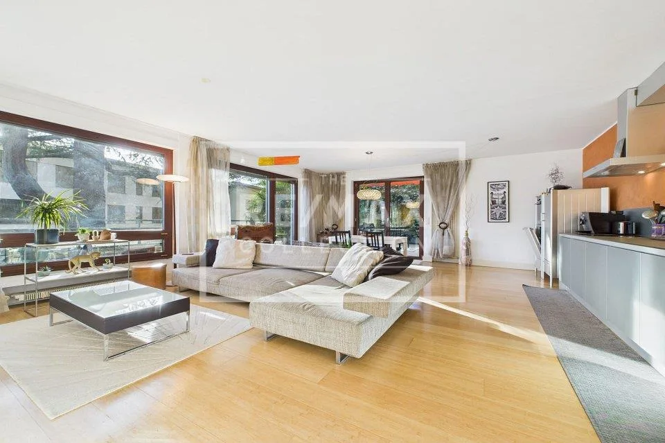 Exklusive 3½-Zimmer-Wohnung mit Panoramaterrasse und Seeblick in Lugano – Foto 11 von 13