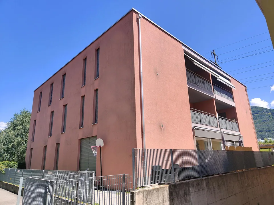 Appartamento 4 ½ locali, 2° e ultimo piano, zona residenziale