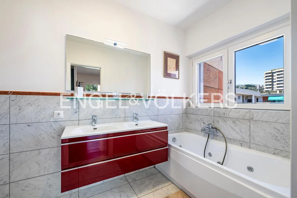 Meravigliosa terrazza rooftop con vista lago – foto 10 di 13