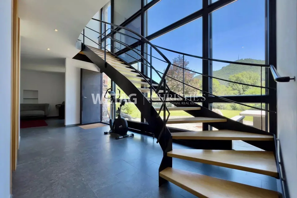 Maison tessine parfaitement restaurée à vendre à Montagnola