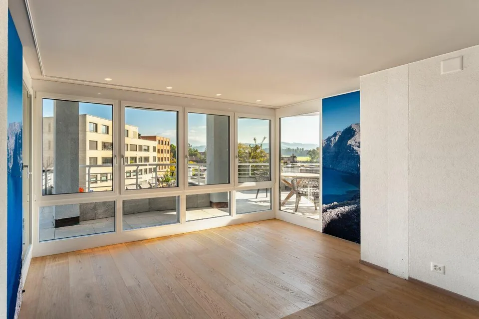 Appartamento mansardato di 5 1/2 locali ristrutturato di alta qualità nel cuore di Hünenberg – foto 10 di 20