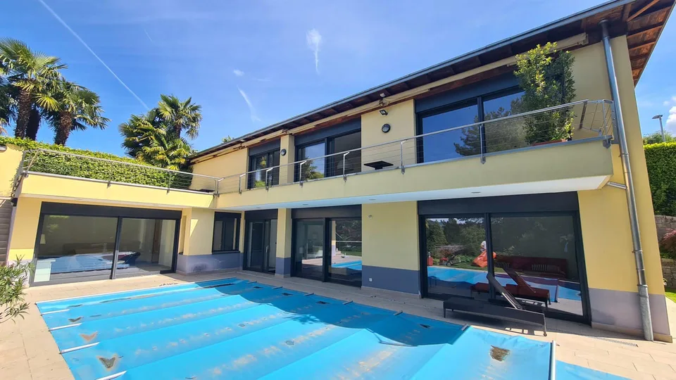 Villa Luganese: Eine Oase von seltener Eleganz und absoluter Privatsphäre, nur wenige Minuten von Lugano entfernt