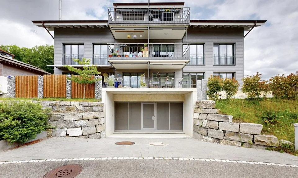 Moderne Wohnung mit Bergsicht