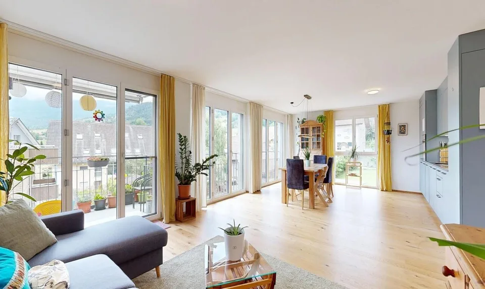 Appartamento moderno con vista sulle montagne