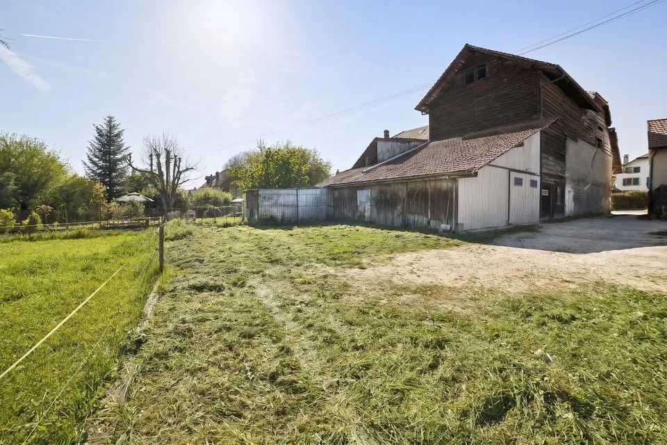 Scheune zur Renovierung mit schönen Volumina und Potenzial für die Umwandlung in mehrere Wohnungen – Foto 7 von 9